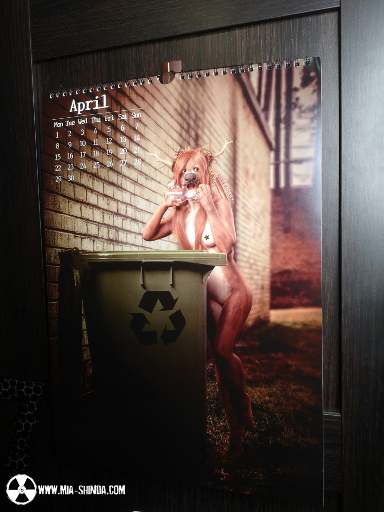 Aktions Kalender "Umweltschutz, Tierschutz und viele weitere kritische Themen" - Hier: Wildtiere in der Stadt fressen aus Mülltonnen